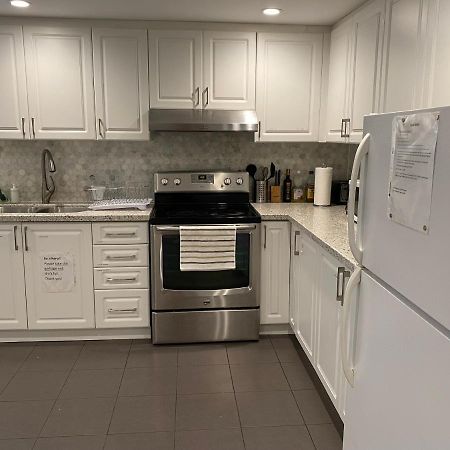 Yonge And Finch Subway !U Spacious & Cozy Private Bdr With Shared Bathroom Toronto Extérieur photo