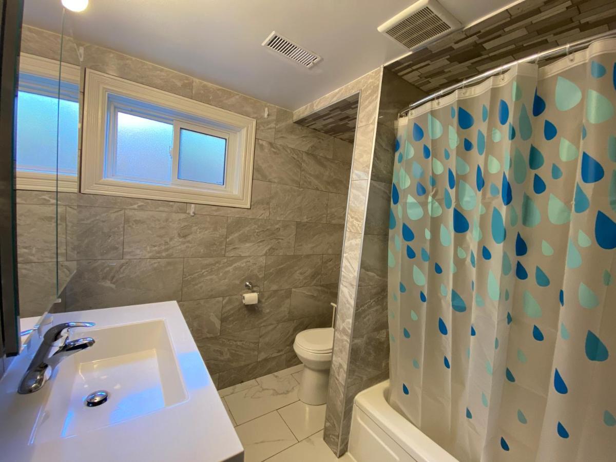 Yonge And Finch Subway !U Spacious & Cozy Private Bdr With Shared Bathroom Toronto Extérieur photo