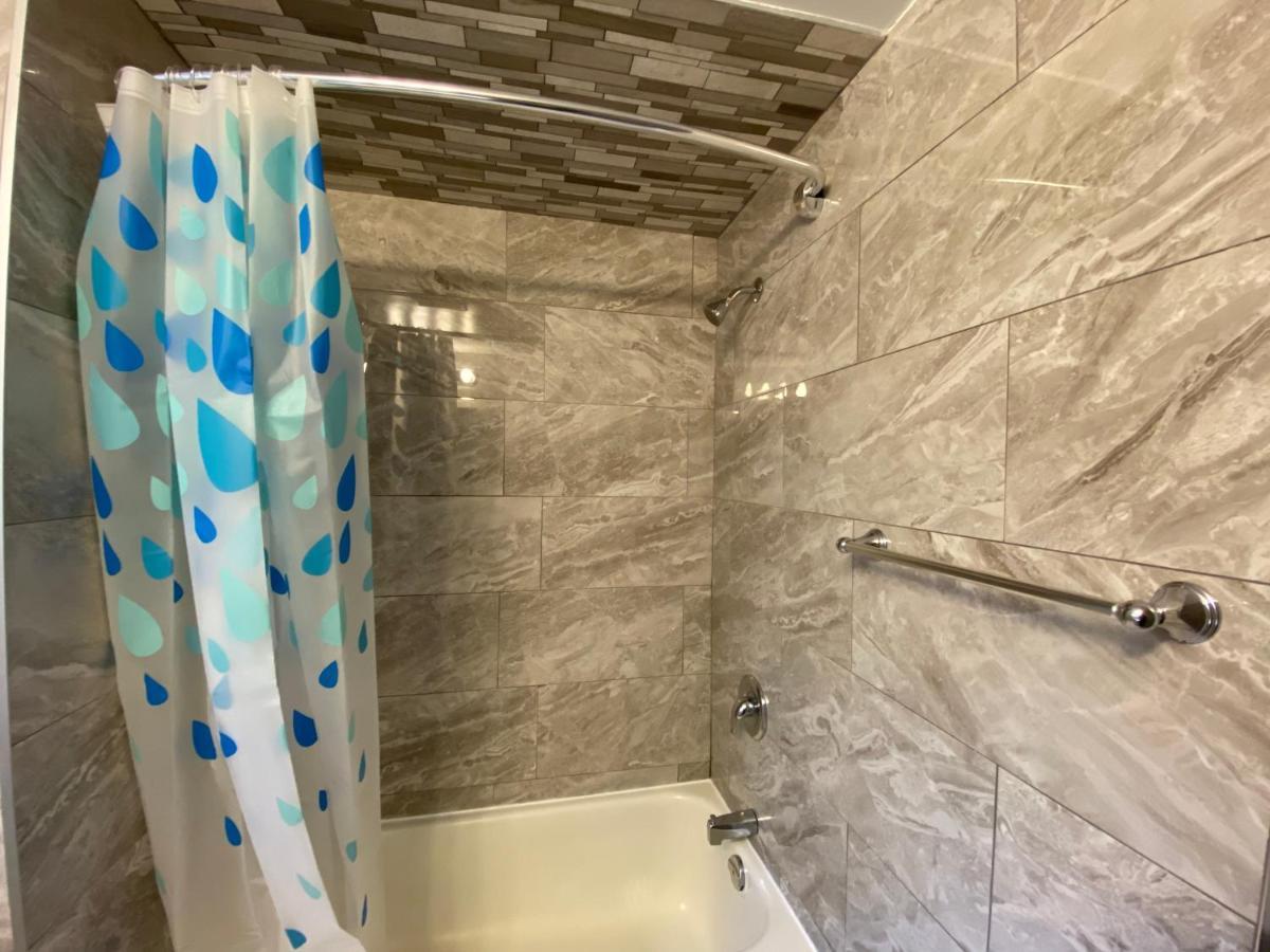 Yonge And Finch Subway !U Spacious & Cozy Private Bdr With Shared Bathroom Toronto Extérieur photo